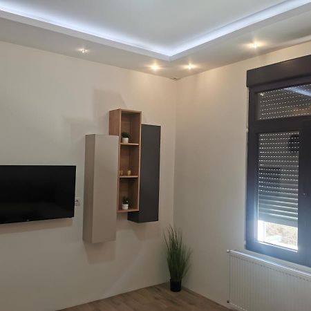 Restoran Due Punti Apartment Kursumlija Exterior foto