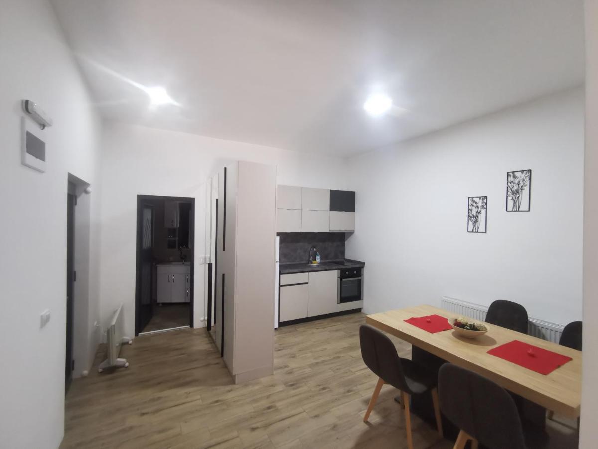 Restoran Due Punti Apartment Kursumlija Exterior foto