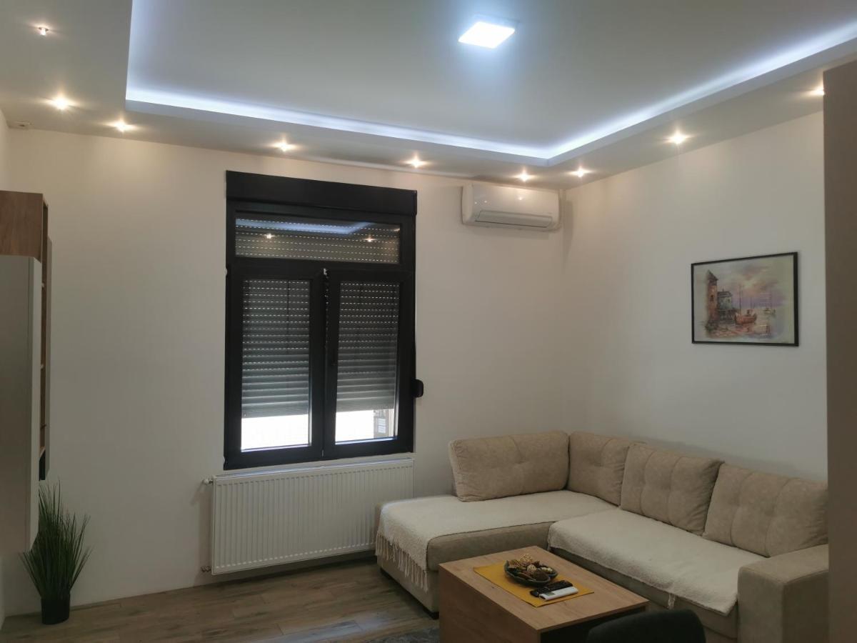 Restoran Due Punti Apartment Kursumlija Exterior foto